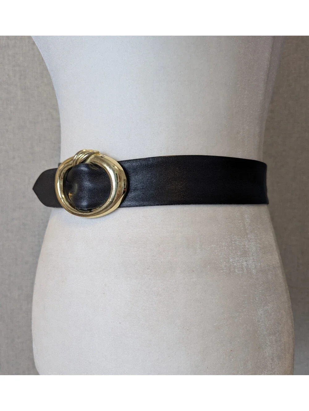 Vintage 80s soft leather sash belt - Size S/M